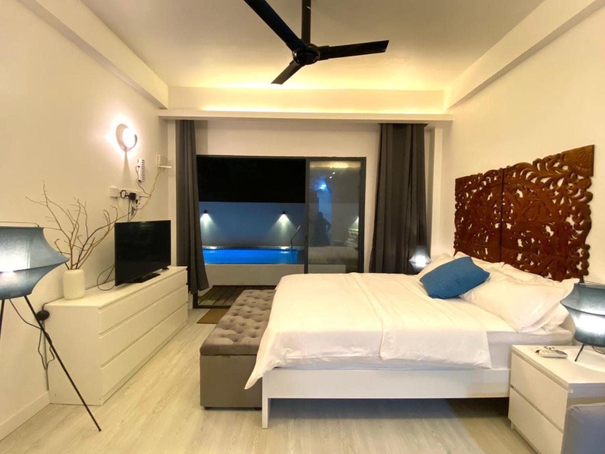 Unwind Dhigurah Hotel Дхигура Екстериор снимка