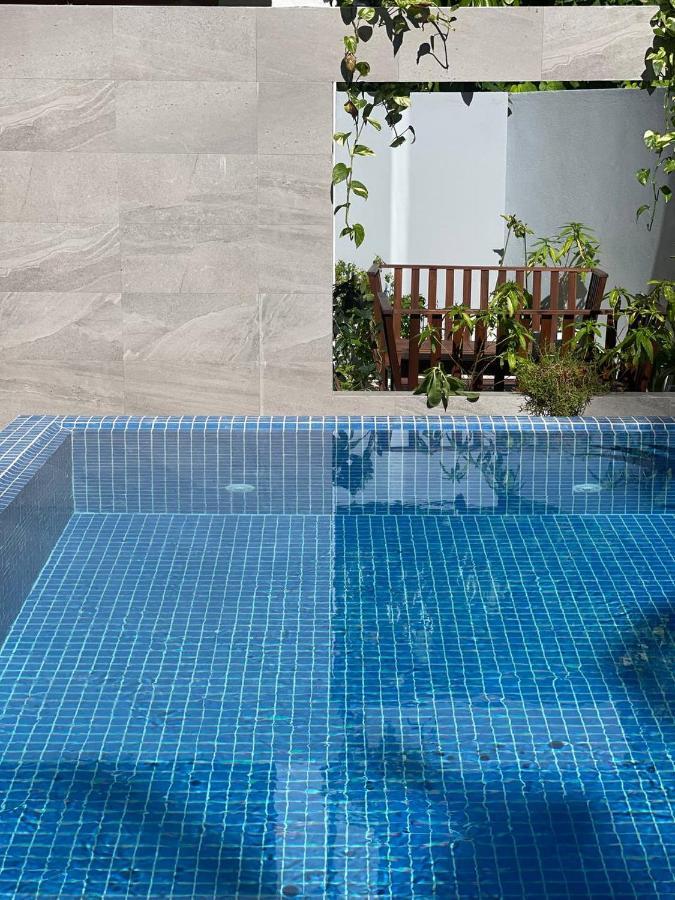 Unwind Dhigurah Hotel Дхигура Екстериор снимка