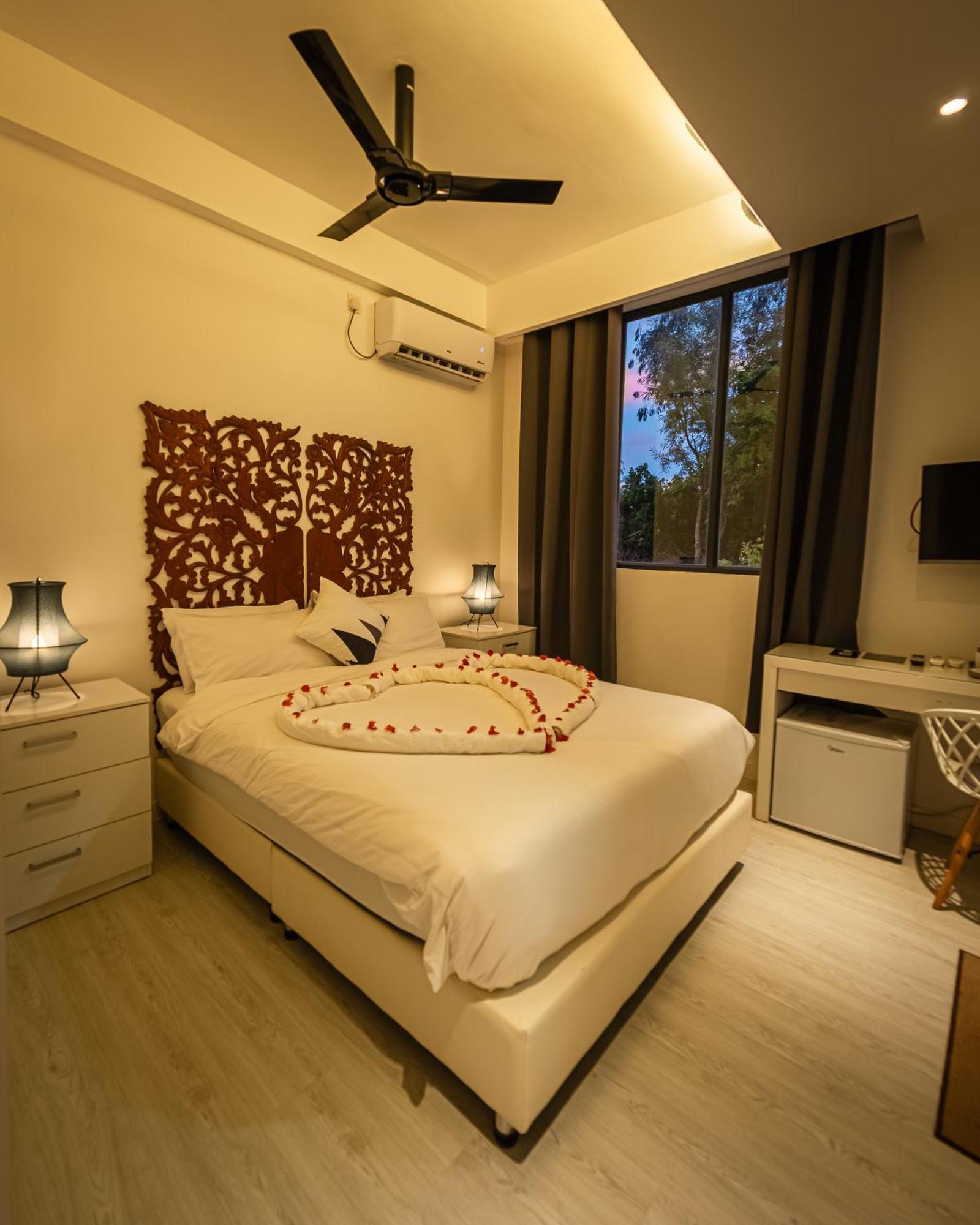 Unwind Dhigurah Hotel Дхигура Екстериор снимка